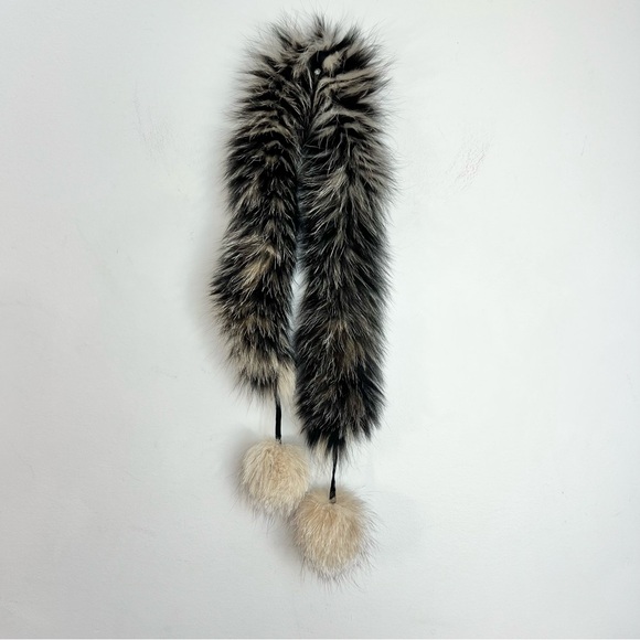 Genuine fur black beige tan fuzzy pom pom thin scarf - Picture 3 of 13